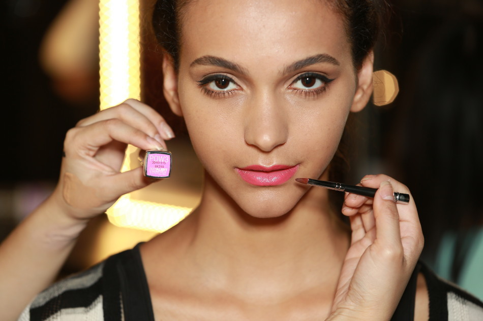 辐射4跟着芭比背叛芭比,任务结局有什么不同?