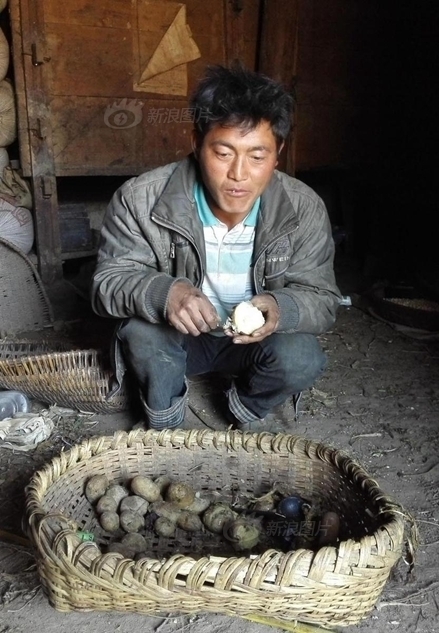 我国贫困的相对人口数_...国家统计局数据显示,目前全国农村尚有7017万贫困人