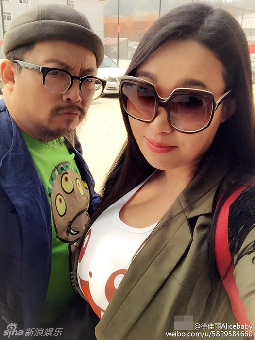 近日,曾经作为"奇葩"选手参加《奇葩来了》竞选的巨胸女徐佳丽在网上