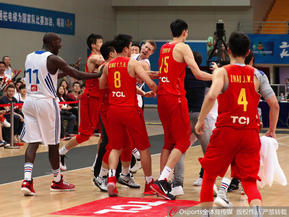 山东男篮最新消息今天比赛时间 79808_5181454_959645.jpg