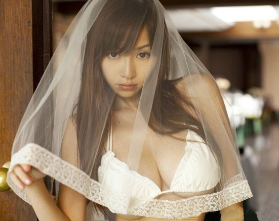 媳妇内衣照