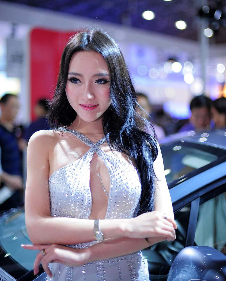 吴雨婵内衣_内衣美女