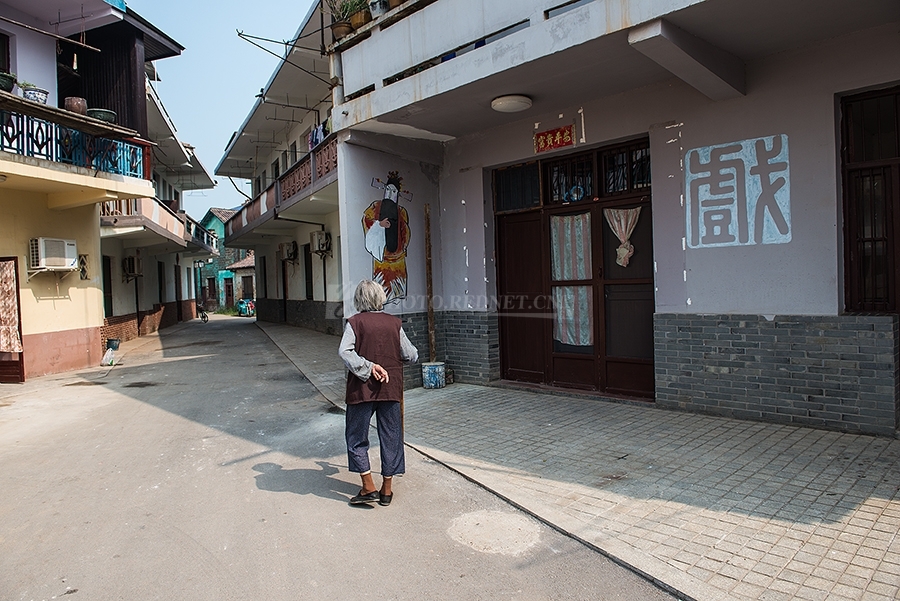 新康乡人口_新康戏乡公交车路线图