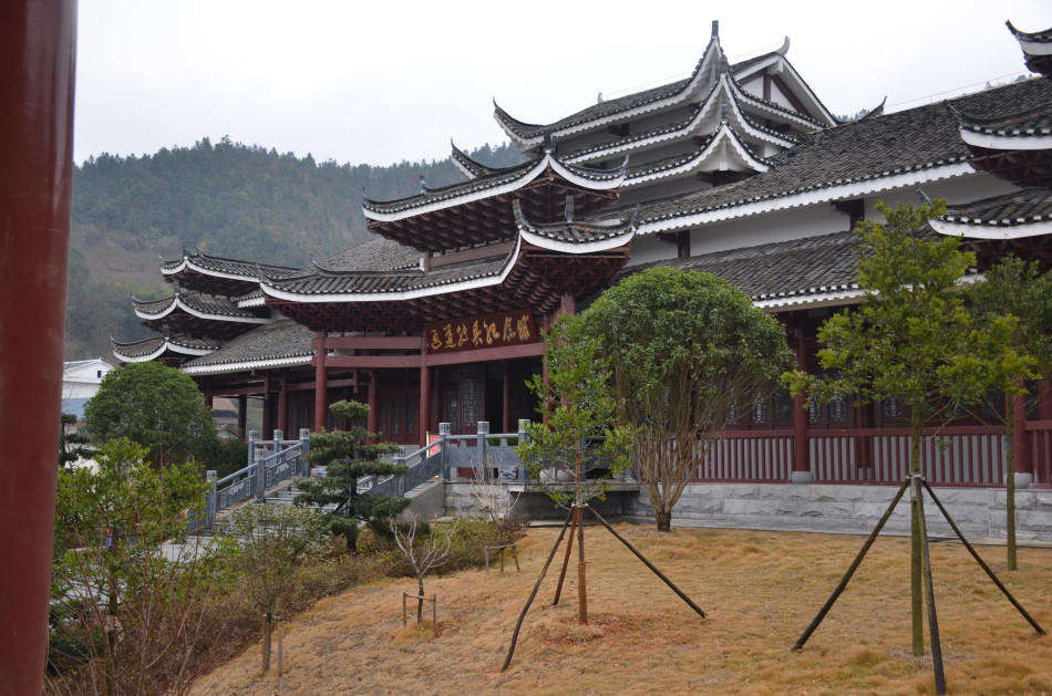 怀化市区人口有多少人_阳江市区有多少人口(3)
