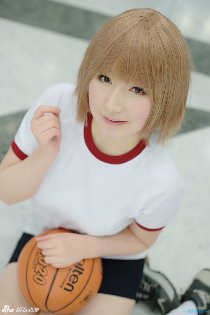 社》那些元气十足的运动少女们COS [37P]