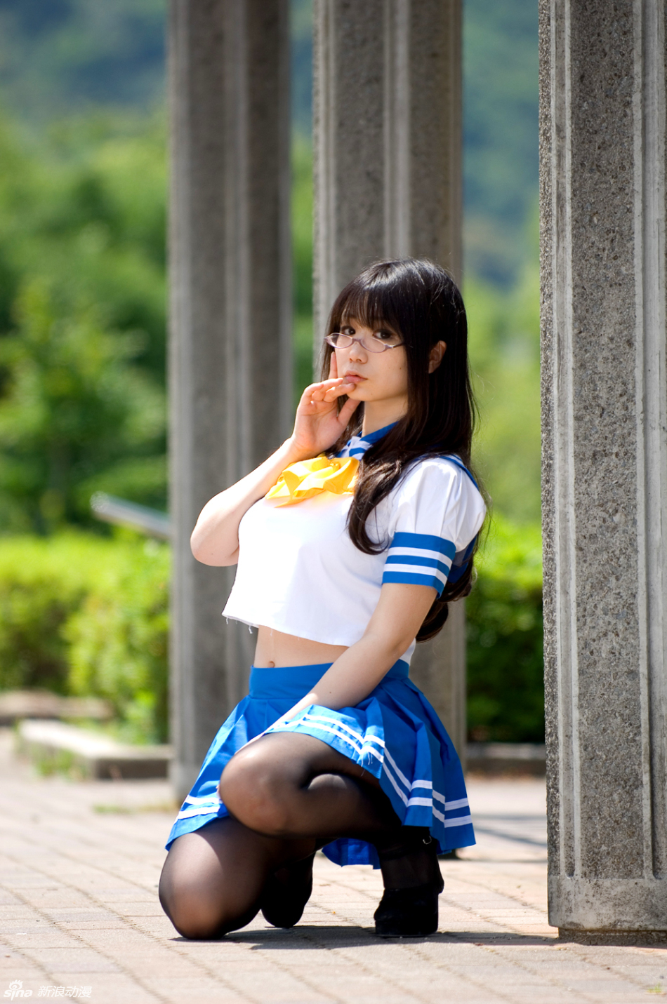 风衣巨乳(2)