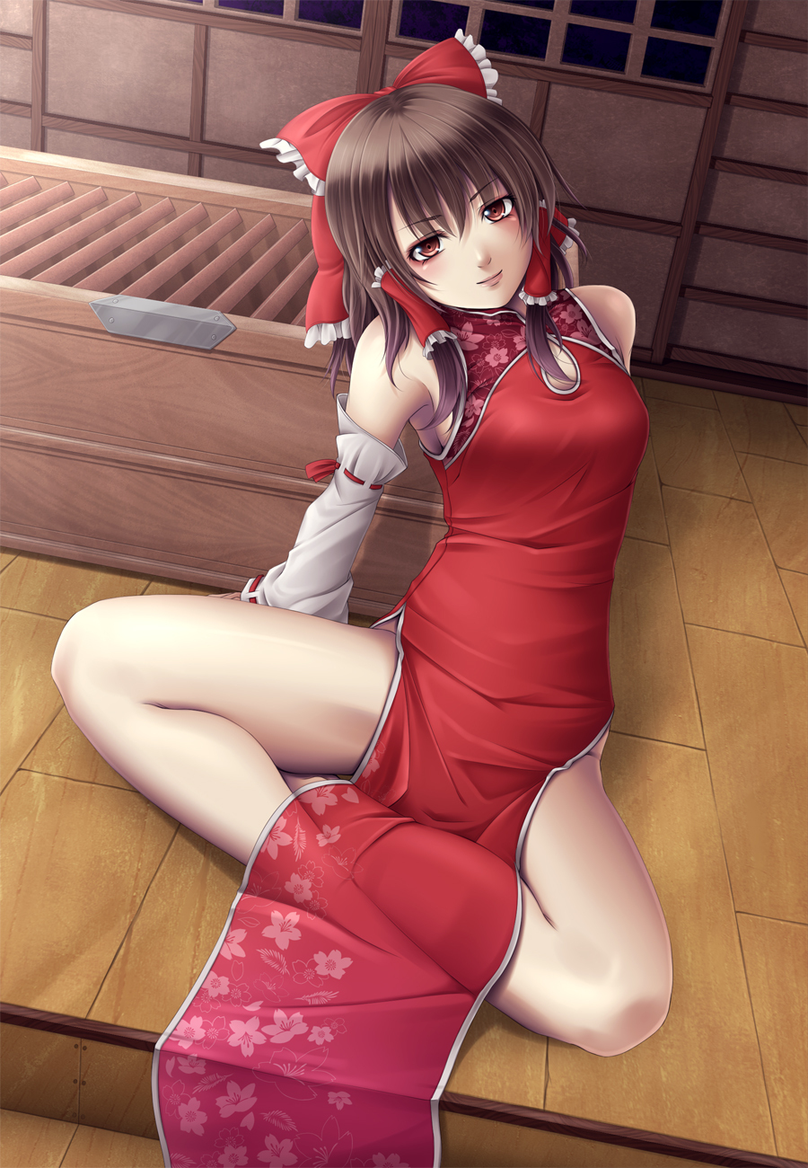 高叉旗袍露美腿,清凉装扮秀俏臀,东方众美女身着旗袍的美态