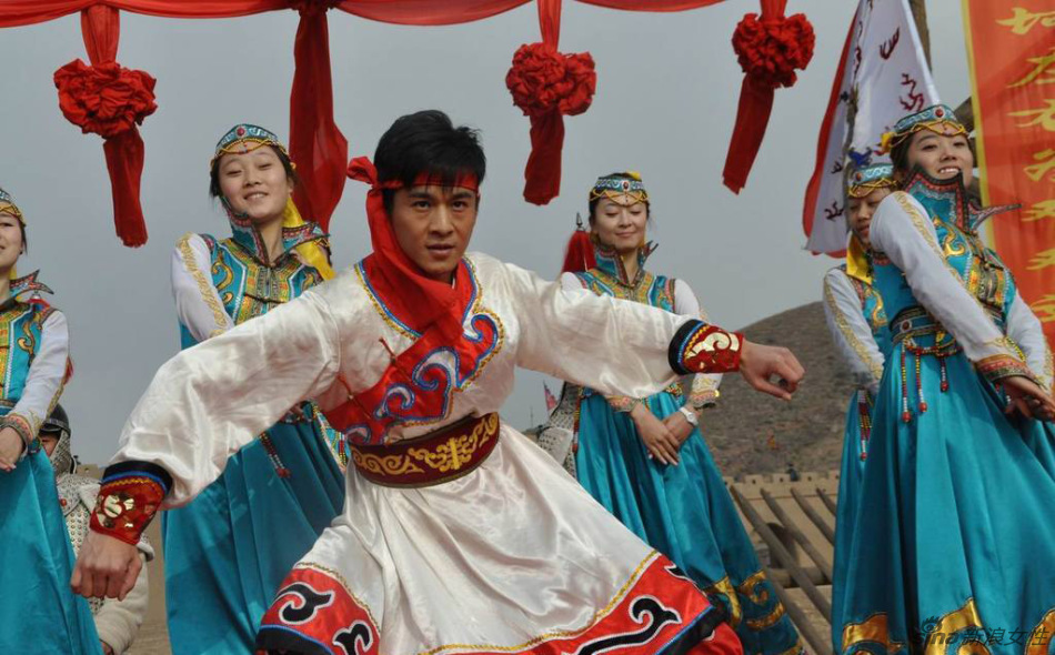 开幕式蒙古族舞蹈表演_晒好网
