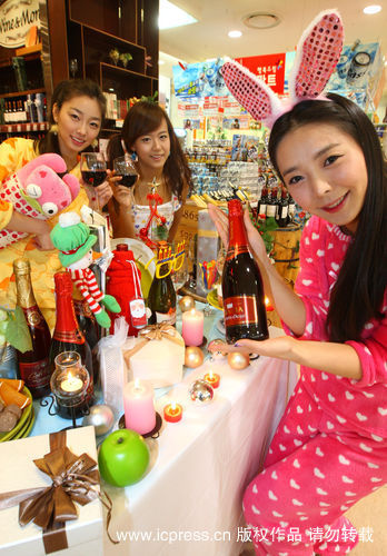 美女睡衣推销 时尚圈最吸引眼球的手段