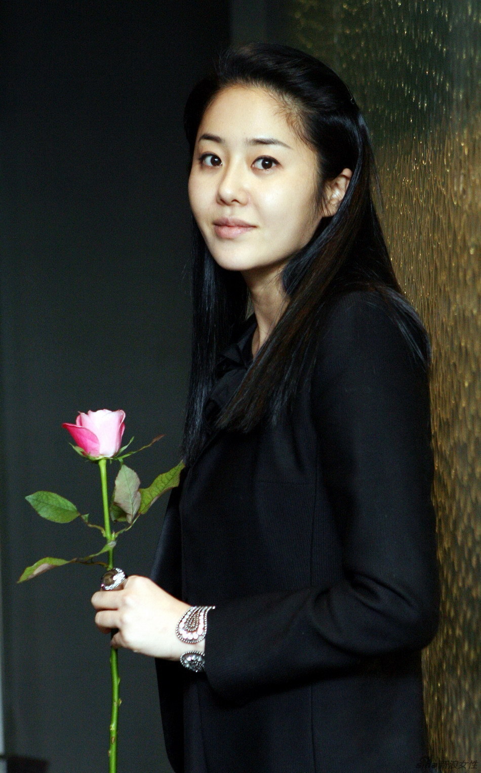 崔智友高贤贞杂志照 长发披肩知性气质 -- 佛山E家|佛山信息网|顺德信息网|第一综合信息门户网-FSEHOME.COM