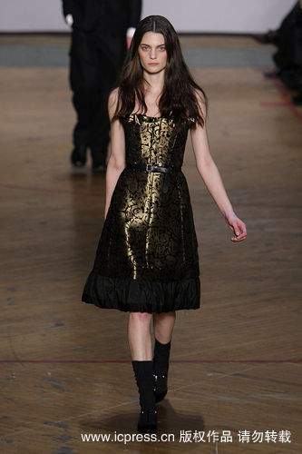 暗金色花纹沉稳大气