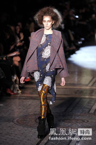 viviennewestwood什么牌子 742_6831_454650.jpg