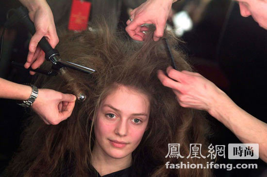 viviennewestwood冬季新品 781_7318_819916.jpg