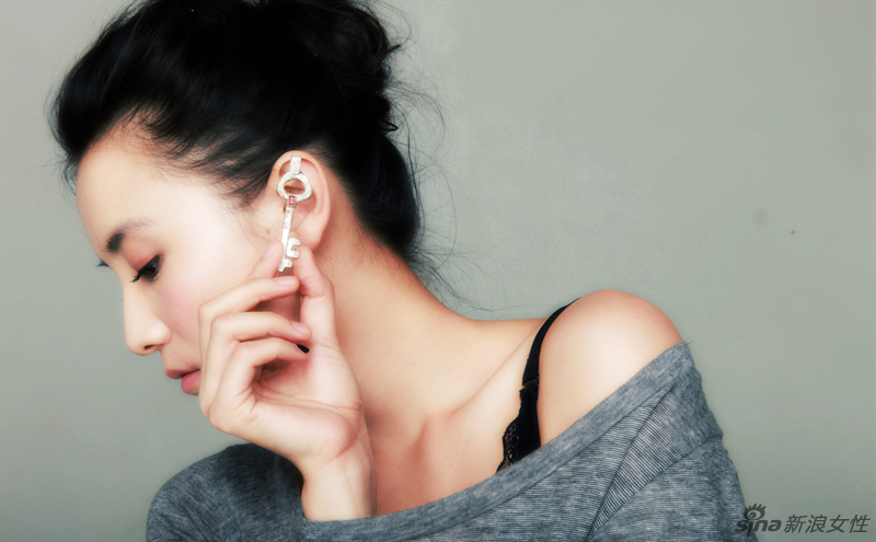 小宋佳清新秀美肌 恣意洒脱随意娇媚 - 造型日