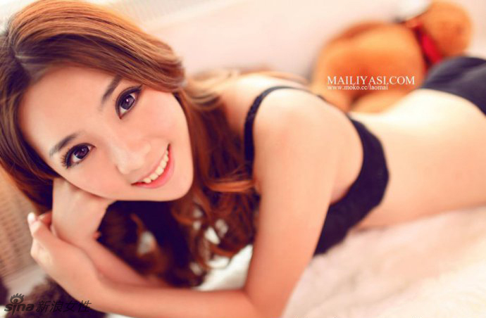 甜美少女内衣私房照