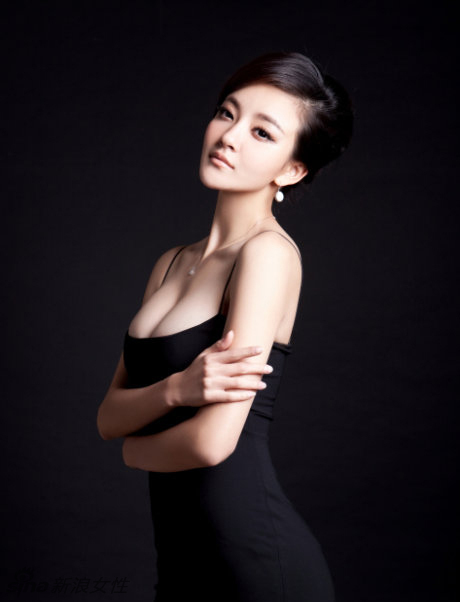 多变美女刘雨欣