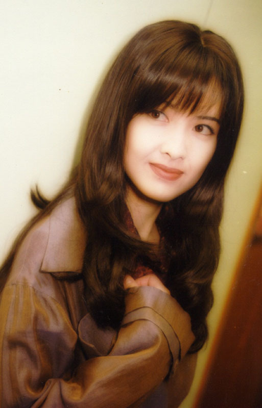 回顾周慧敏20年 不老容颜始终如一