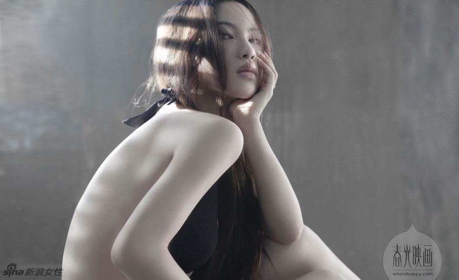 性感女神潘霜霜写真 丰胸翘臀身材火辣