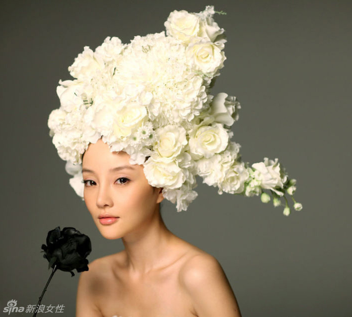 头戴雪花帽发