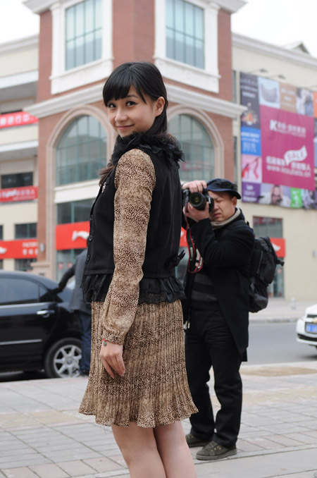 甜美清爽春日装扮 闪耀青青校园