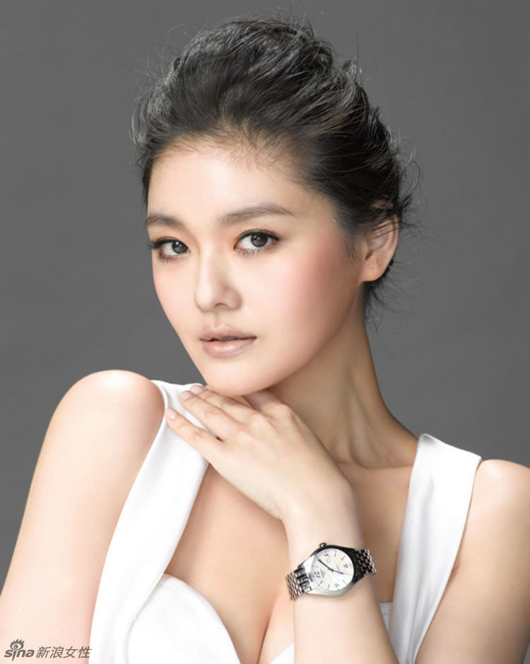 大S精美代言写真曝光 人妻尽显华贵妩媚
