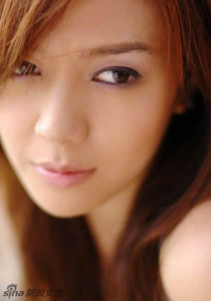 周韦彤背心蓝裙唯美写真 宅男女神清纯大气