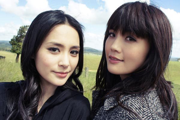 Twins十周年 从少女到熟女的造型妆容蜕变