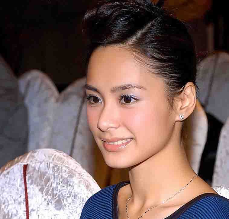 Twins十周年 从少女到熟女的造型妆容蜕变