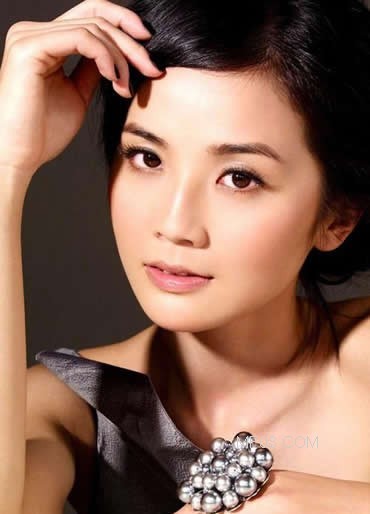 Twins十周年 从少女到熟女的造型妆容蜕变