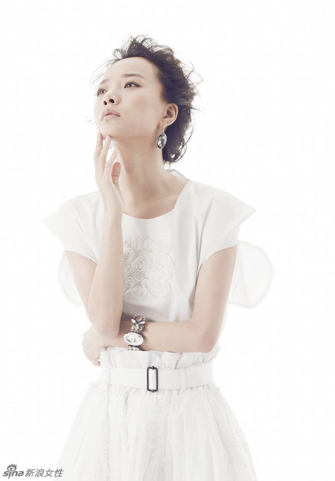 百变“鲜女”王珞丹颇受时尚界宠爱