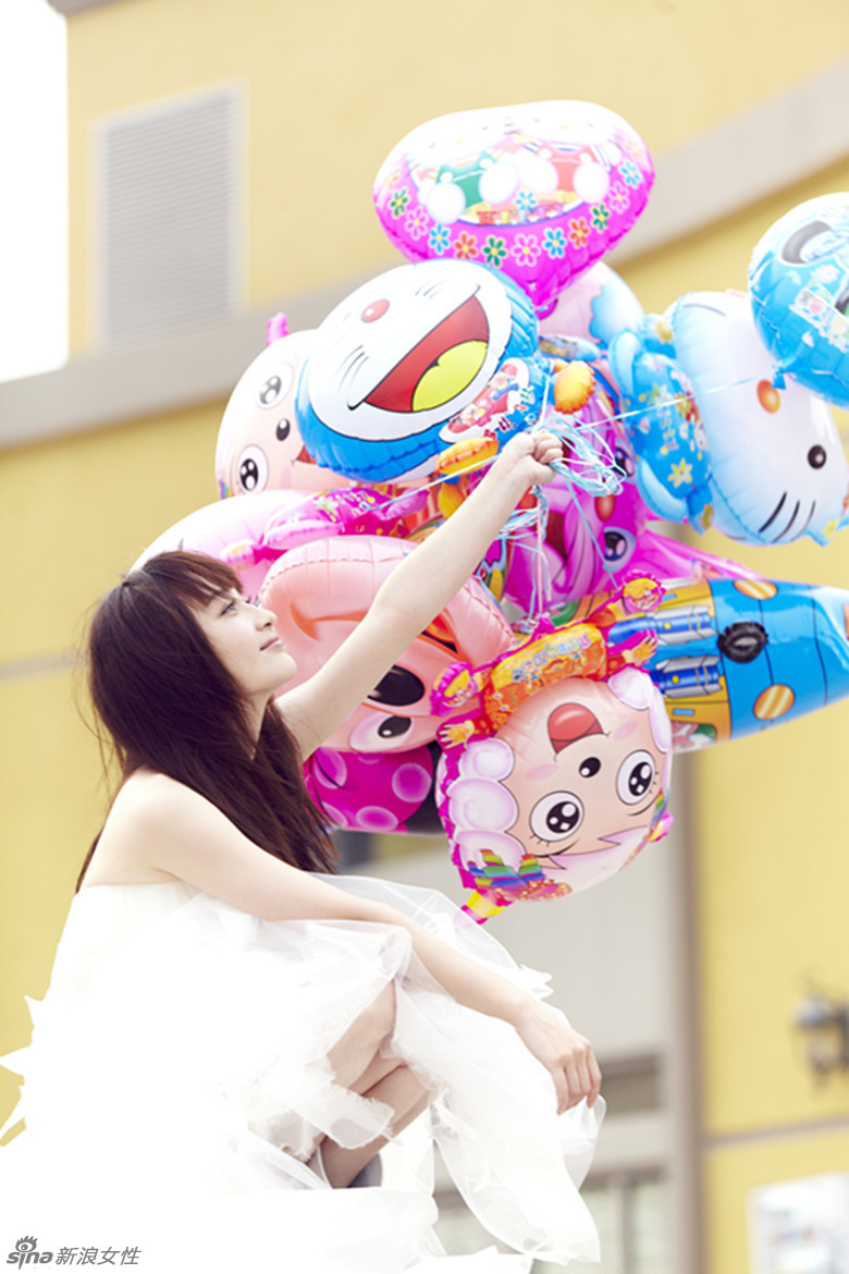 姚笛白色婚纱写真