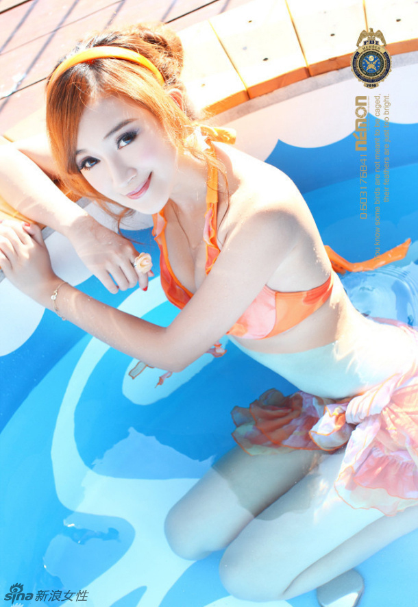 孙心娅湿身比基尼写真