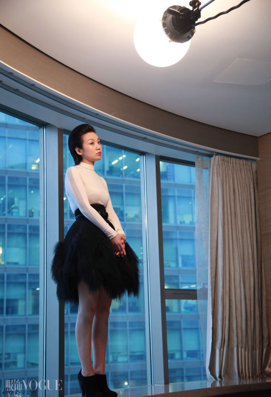 汤唯闫妮林鹏《Vogue》演绎时装电影梦