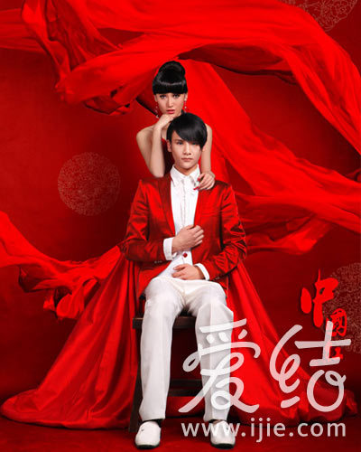 婚纱中国红_中国红头像(2)