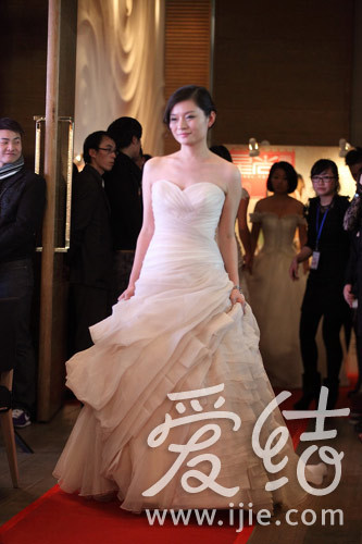 上海婚纱摄影排名_2018上海国际婚纱展