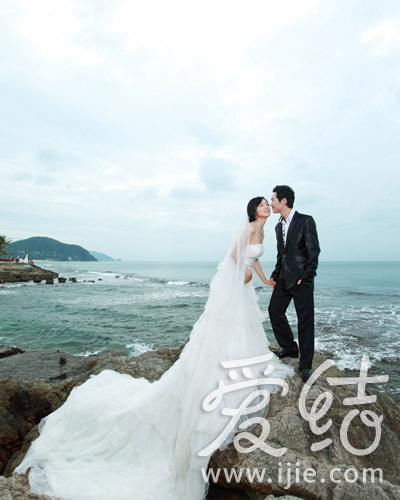 婚纱照光晕_太阳光晕图片