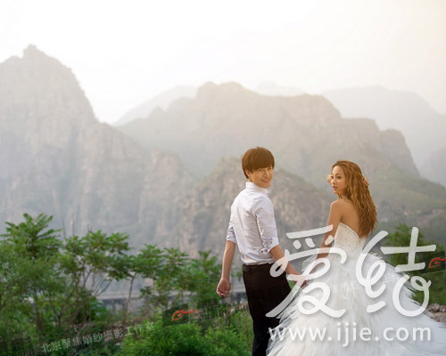 漂亮的婚纱摄影_婚纱摄影(3)
