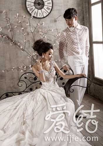 欧式复古婚纱照_复古婚纱照(3)