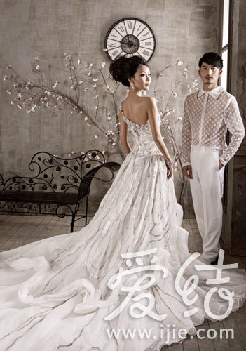 复古的婚纱照_法式复古婚纱照图片