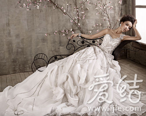 复古的婚纱照_法式复古婚纱照图片(2)