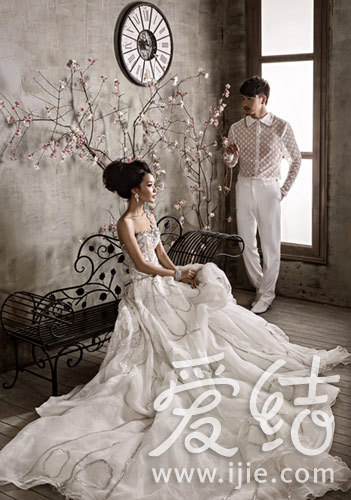 复古的婚纱照_法式复古婚纱照图片(2)