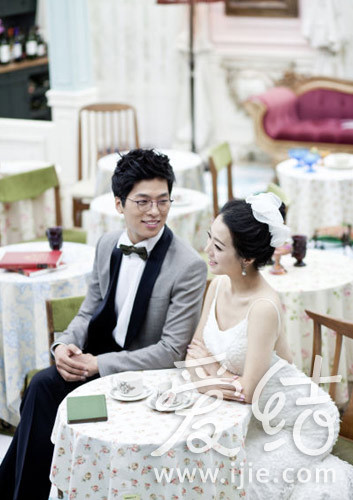 崔俊赫和全智贤婚纱照_崔俊赫全智贤婚纱照
