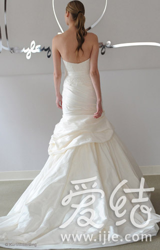 立体花瓣婚纱_花瓣简笔画(2)