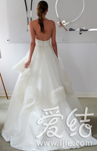 立体花瓣婚纱_花瓣简笔画(2)