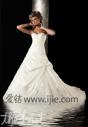 国外婚纱价格_婚纱情侣头像