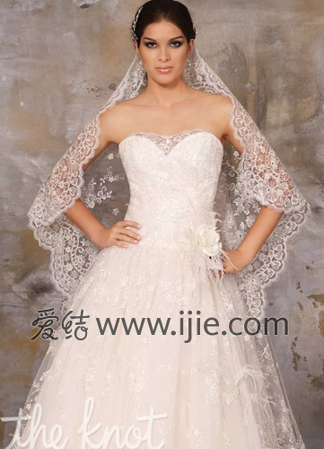 国外婚纱品牌_动漫婚纱情侣头像(3)