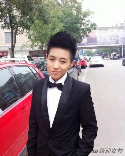 <em>百合</em>也有春天:芜湖首对<em>女同性恋</em>结婚现场-顺德