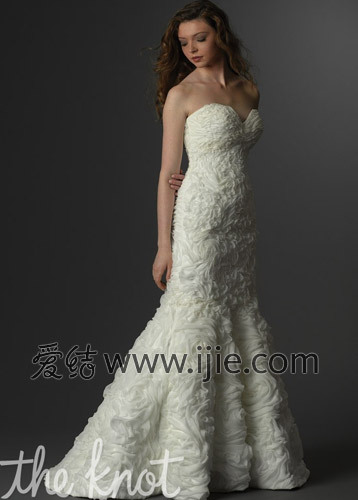 礼服推荐 18411_225330_768546.jpg