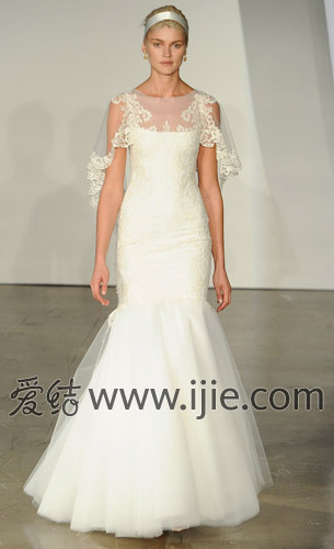 经典婚纱品牌_动漫婚纱情侣头像(3)