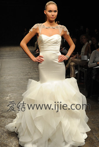 婚纱条纹_蓝白条纹胖次